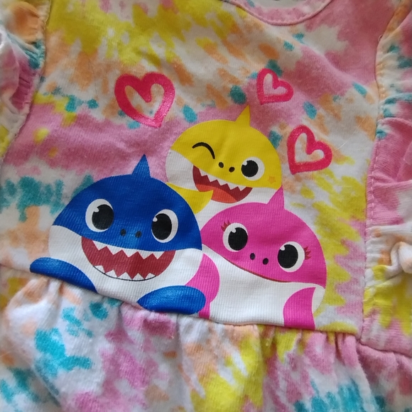 Romper - Picture 2 of 4